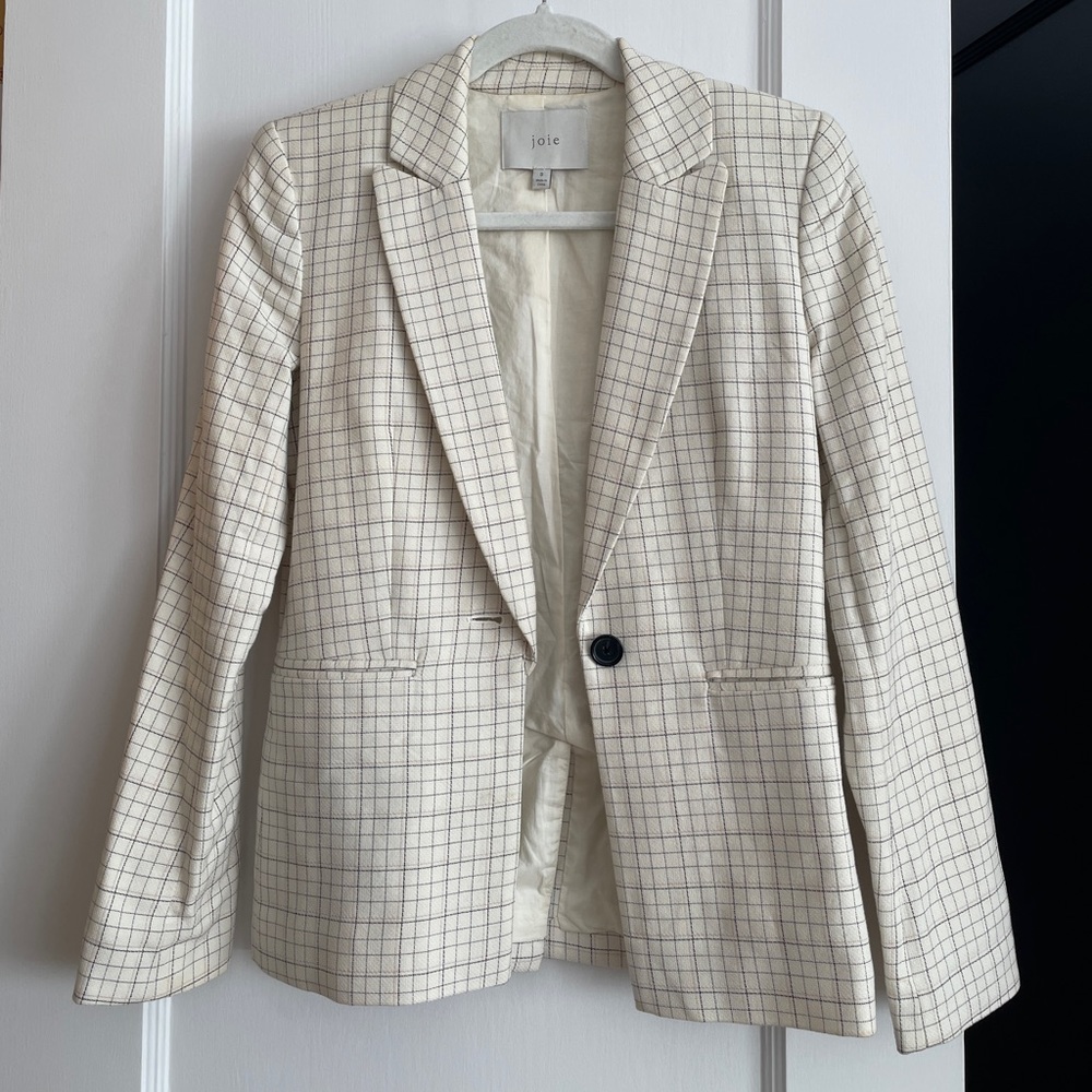 Joie Blazer
